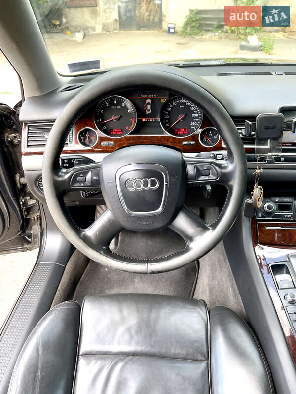Седан Audi A8 2007 в Одесі