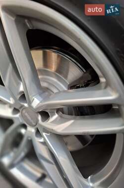 Седан Audi A8 2011 в 