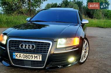 Седан Audi A8 2003 в 