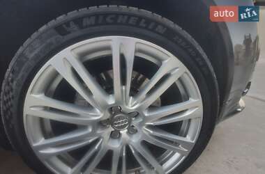 Седан Audi A8 2003 в 