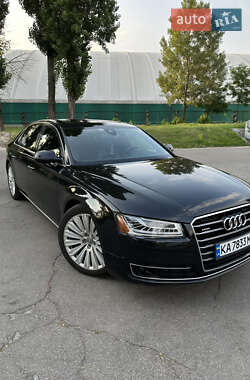 Седан Audi A8 2015 в 