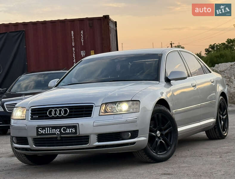 Седан Audi A8 2004 в Рівному