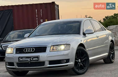 Седан Audi A8 2004 в 
