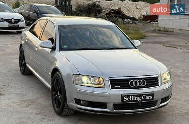 Седан Audi A8 2004 в 