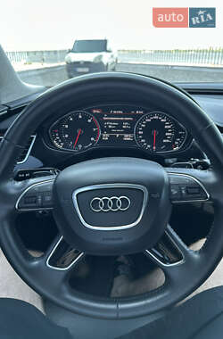 Седан Audi A8 2013 в 