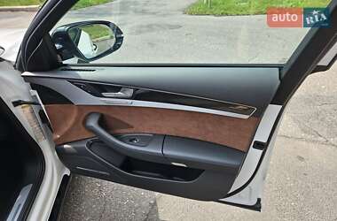 Седан Audi A8 2012 в 
