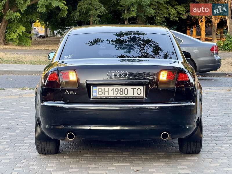 Седан Audi A8 2006 в Одесі