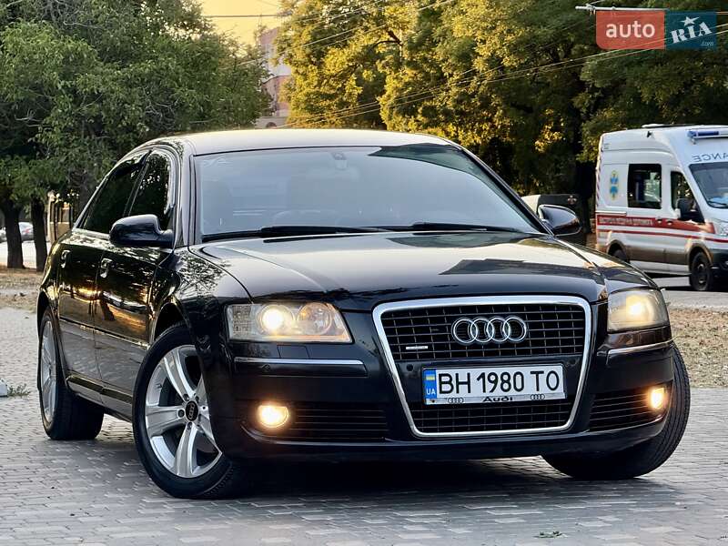 Седан Audi A8 2006 в Одесі