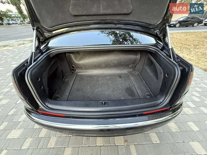 Седан Audi A8 2006 в Одесі