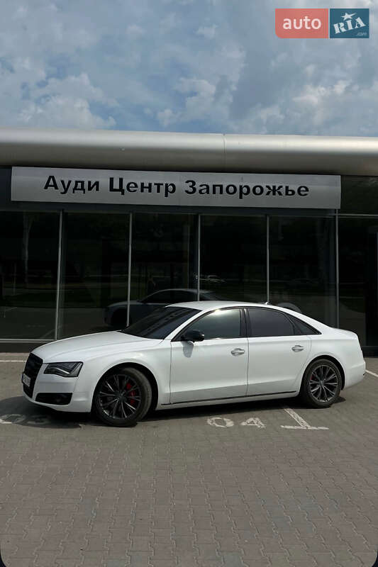 Седан Audi A8 2011 в Запорожье