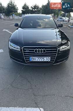 Седан Audi A8 2017 в 