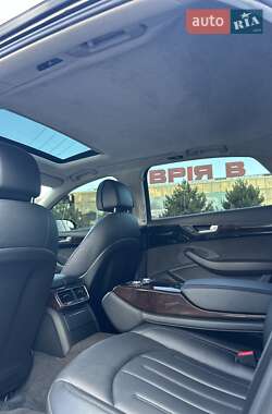 Седан Audi A8 2017 в 