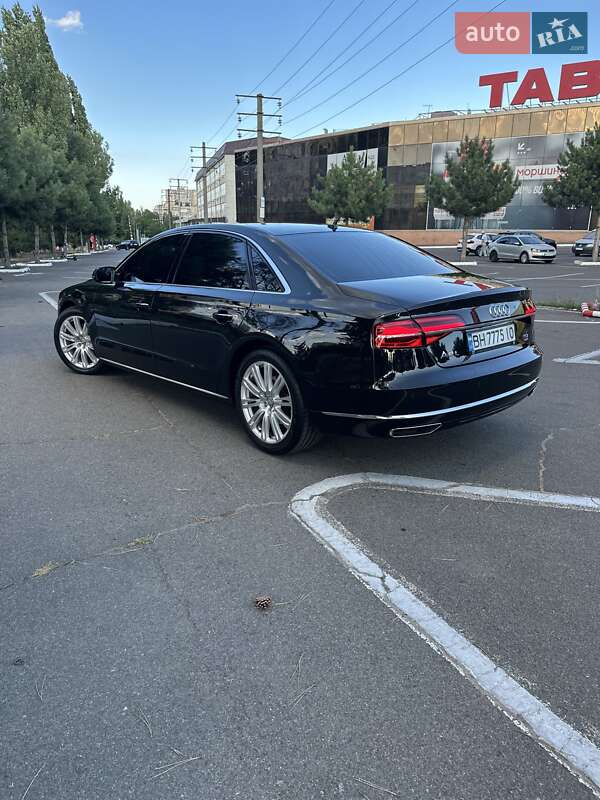 Седан Audi A8 2017 в Одессе