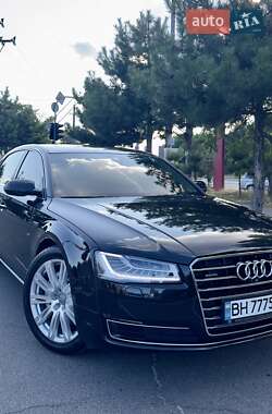 Седан Audi A8 2017 в 