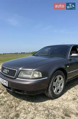 Седан Audi A8 2000 в 