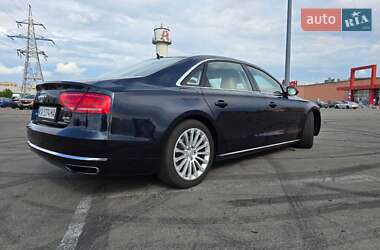 Седан Audi A8 2013 в 