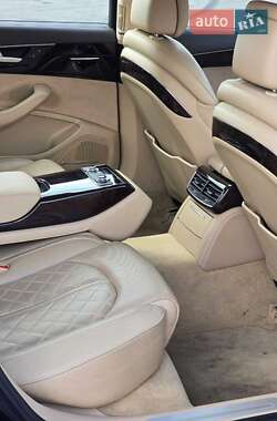 Седан Audi A8 2013 в 