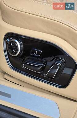 Седан Audi A8 2013 в 