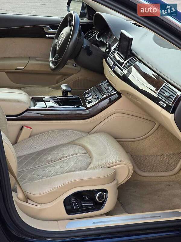 Седан Audi A8 2013 в Киеве фото 38 Седан Audi A8 2013 в Киеве
