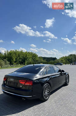 Седан Audi A8 2010 в 
