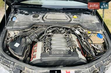 Седан Audi A8 2004 в 