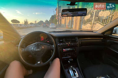 Седан Audi A8 1996 в 