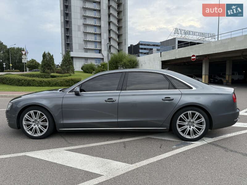 Седан Audi A8 2014 в Киеве