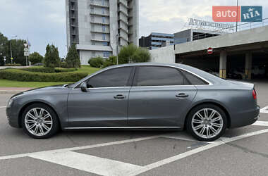 Седан Audi A8 2014 в 