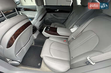 Седан Audi A8 2013 в 