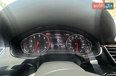 Седан Audi A8 2013 в 