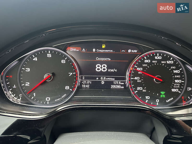 Седан Audi A8 2013 в Киеве