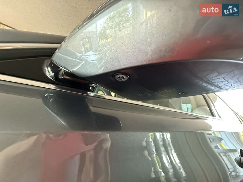 Седан Audi A8 2016 в Киеве фото 30 Седан Audi A8 2016 в Киеве