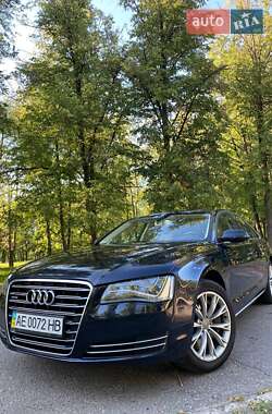Седан Audi A8 2010 в 