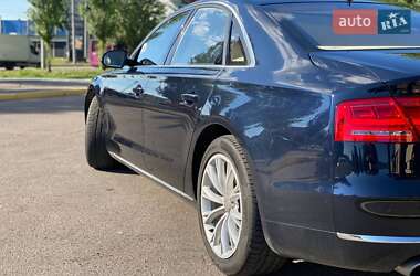 Седан Audi A8 2010 в 