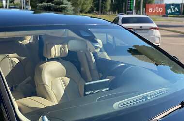 Седан Audi A8 2010 в 