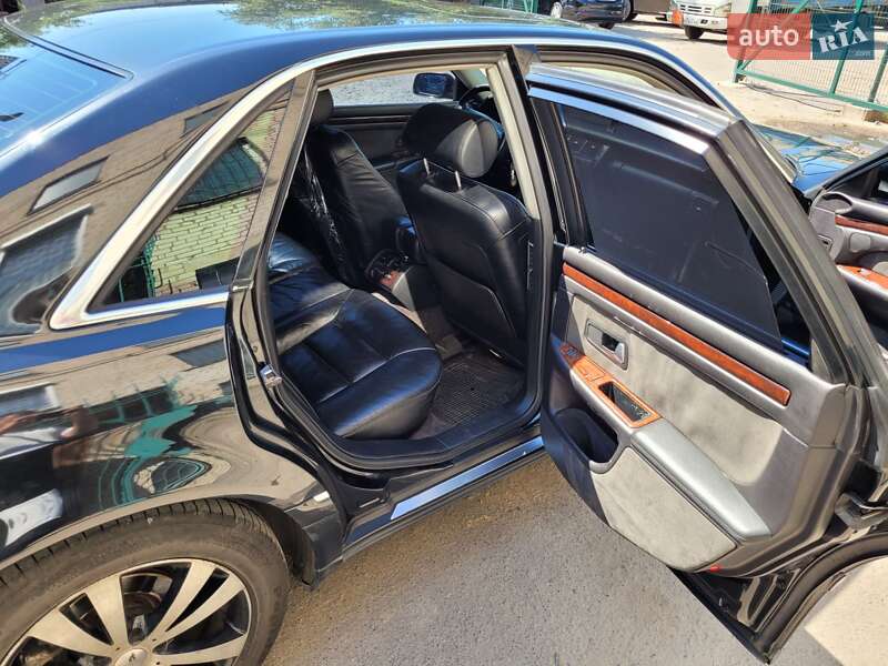 Седан Audi A8 2001 в Днепре