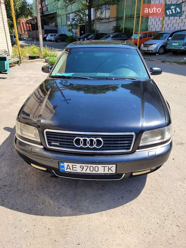 Audi A8 2001