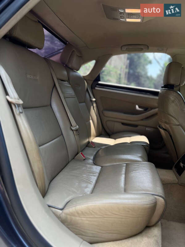 Седан Audi A8 2006 в Одессе
