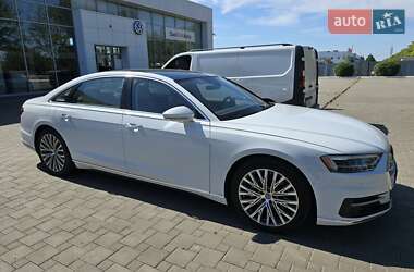 Седан Audi A8 2018 в 