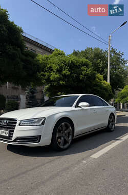 Седан Audi A8 2014 в 