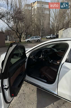 Седан Audi A8 2014 в 
