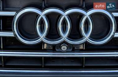 Седан Audi A8 2016 в 