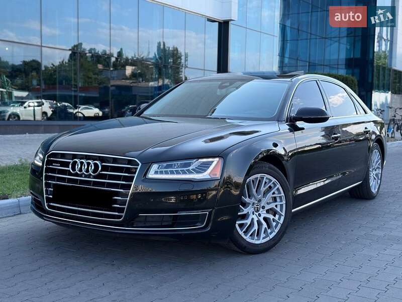 Audi A8 2016