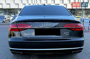 Седан Audi A8 2016 в 