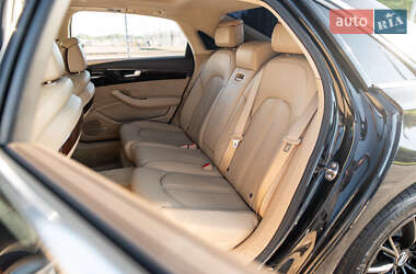 Седан Audi A8 2013 в 