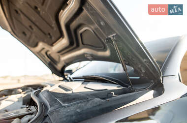 Седан Audi A8 2013 в 