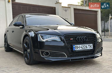 Седан Audi A8 2012 в 