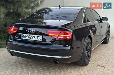 Седан Audi A8 2012 в 