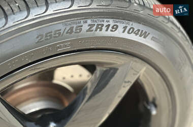 Седан Audi A8 2012 в 