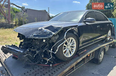 Седан Audi A8 2013 в Гребінках
